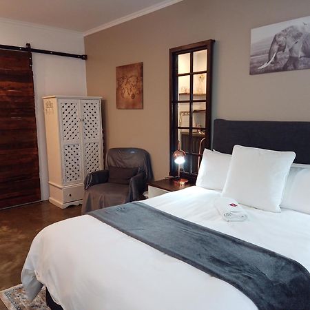 The Oak Treehouse Bnb Куинстаун Экстерьер фото