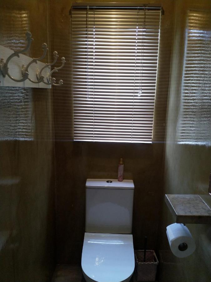 The Oak Treehouse Bnb Куинстаун Экстерьер фото