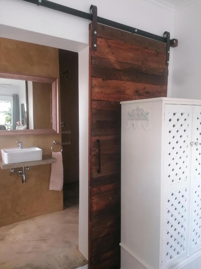 The Oak Treehouse Bnb Куинстаун Экстерьер фото