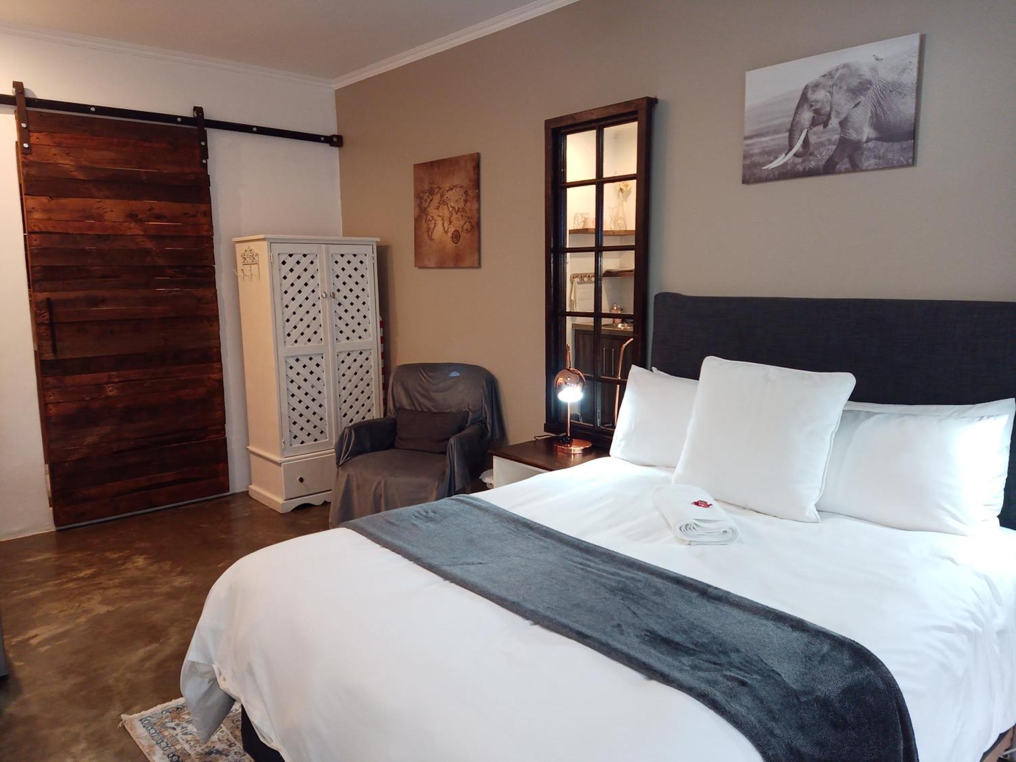 The Oak Treehouse Bnb Куинстаун Экстерьер фото